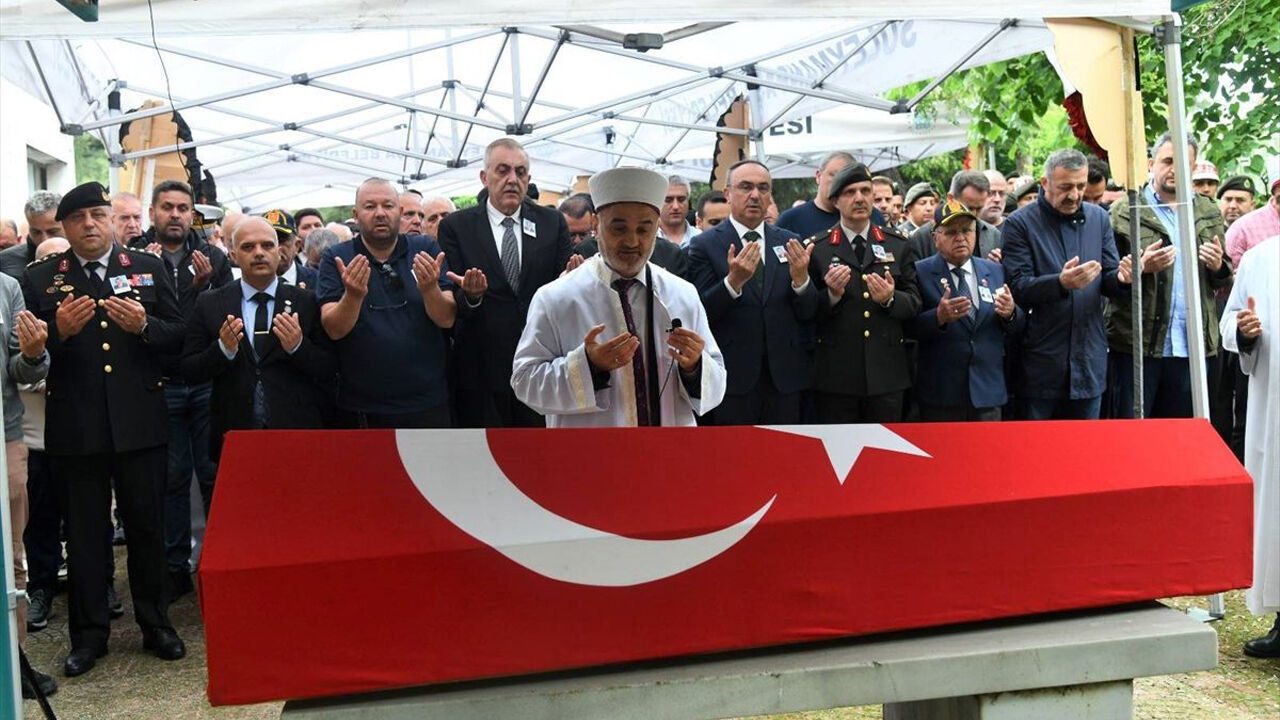 Tekirdağ’da Kıbrıs Gazisi Zeki Demirkol Son Yolculuğuna Uğurlandı