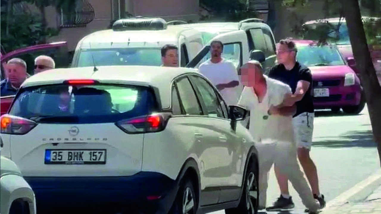 Çorlu'da Yol Verme Kavgası Kamerada