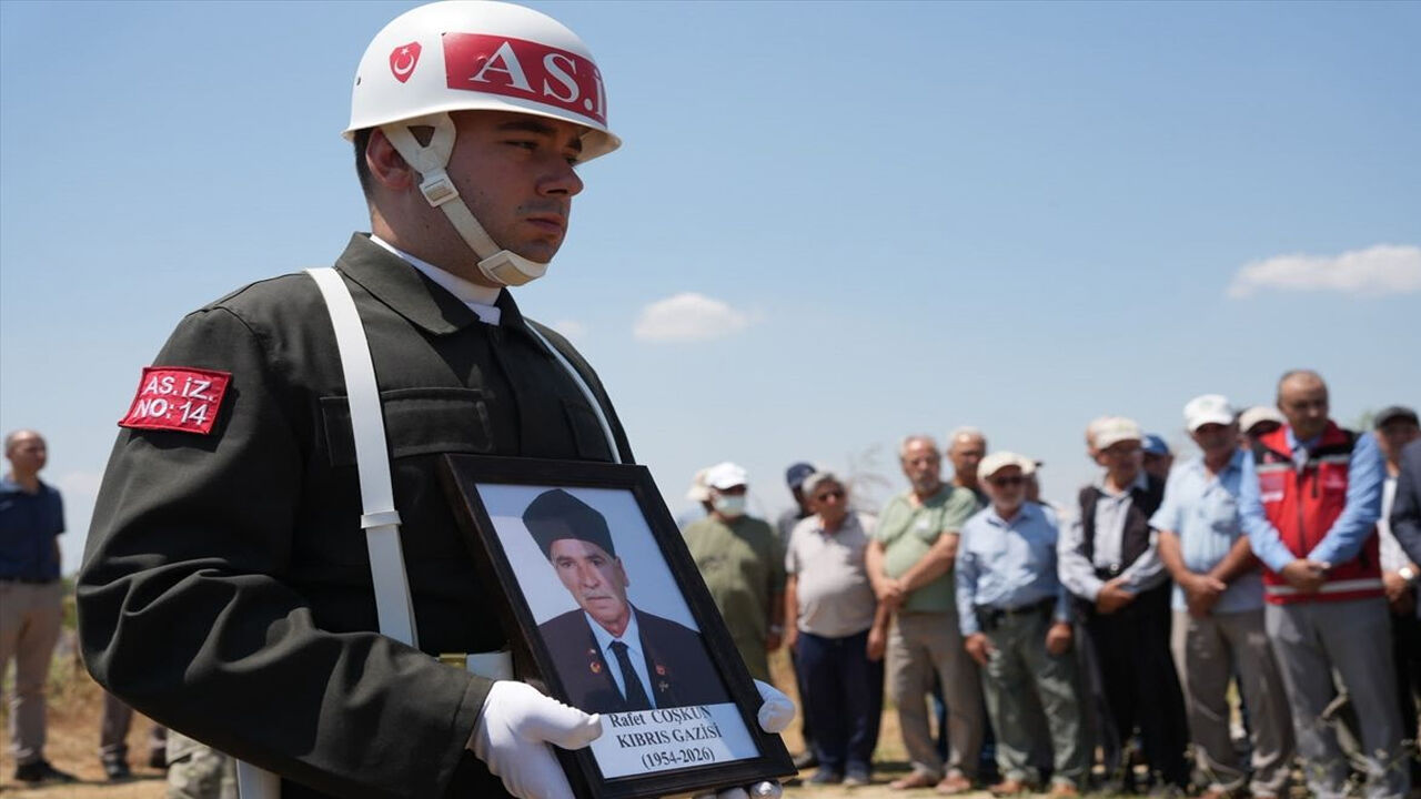 Tekirdağ'da Kıbrıs Gazisi Rafet Coşkun Son Yolculuğuna Uğurlandı