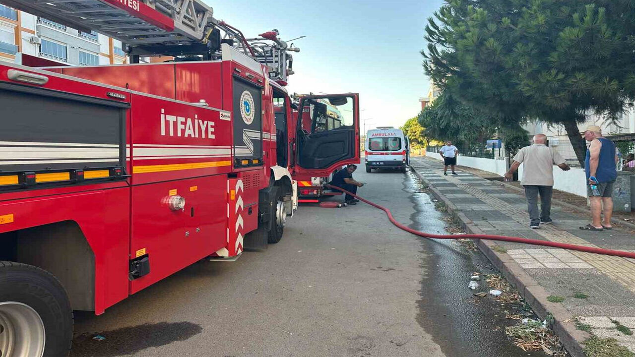 Tekirdağ'da Apartman Yangını Korkuttu