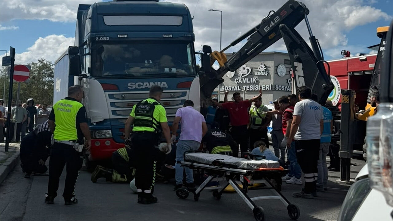 Kapaklı’da tırın çarptığı 76 yaşındaki kadın ağır yaralandı