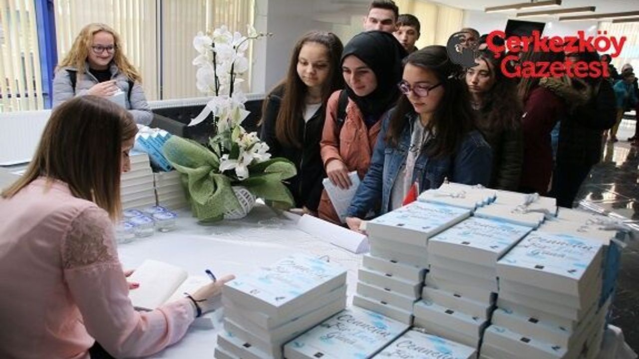 Cennetin Bir İnci Günü okuyucusuyla buluştu