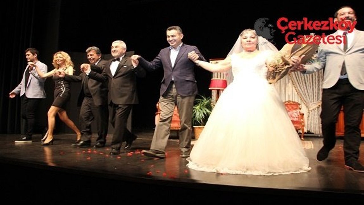 İkinci Bahar ÇOSB Konferans Salonu’nu coşturdu ​