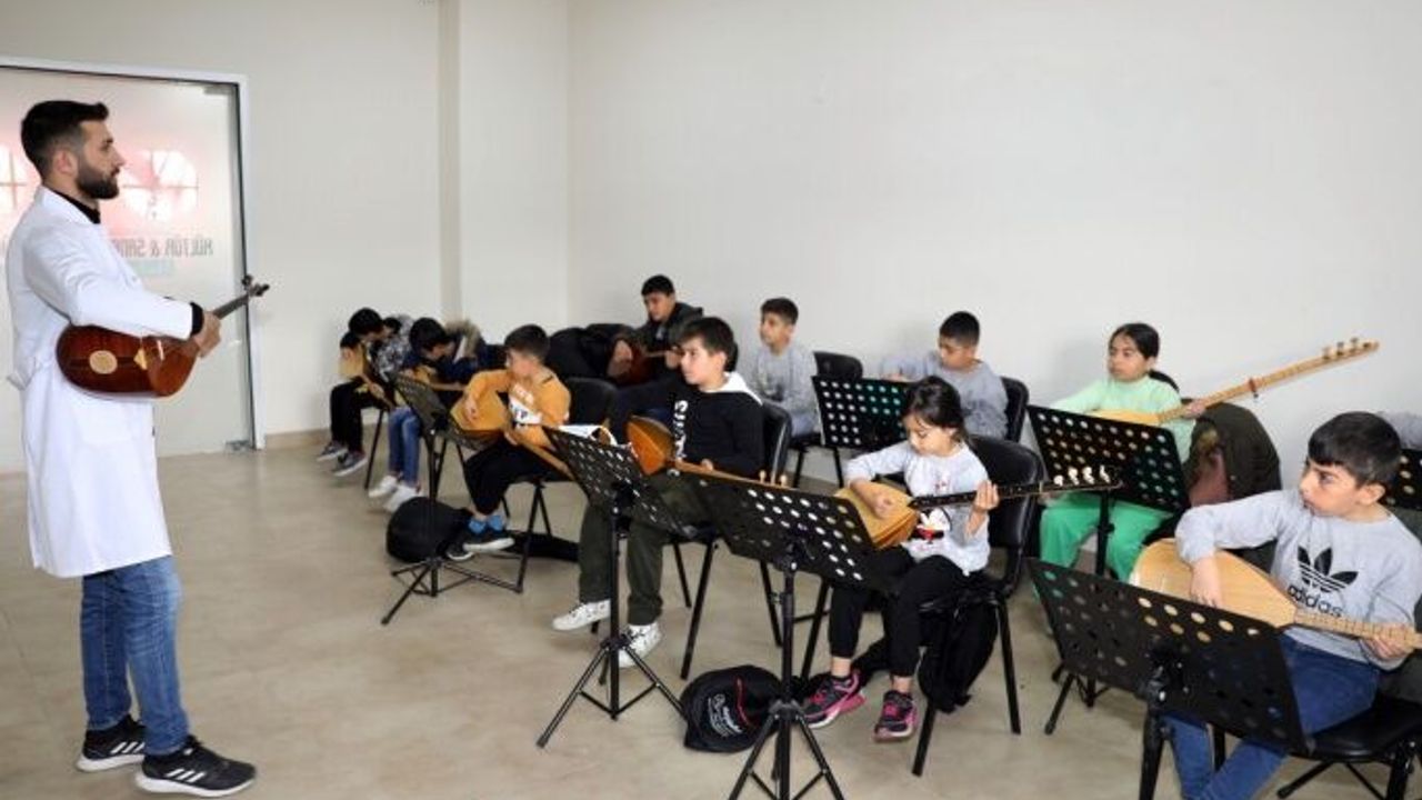 12 branşta Kültür Sanat Kursları devam ediyor