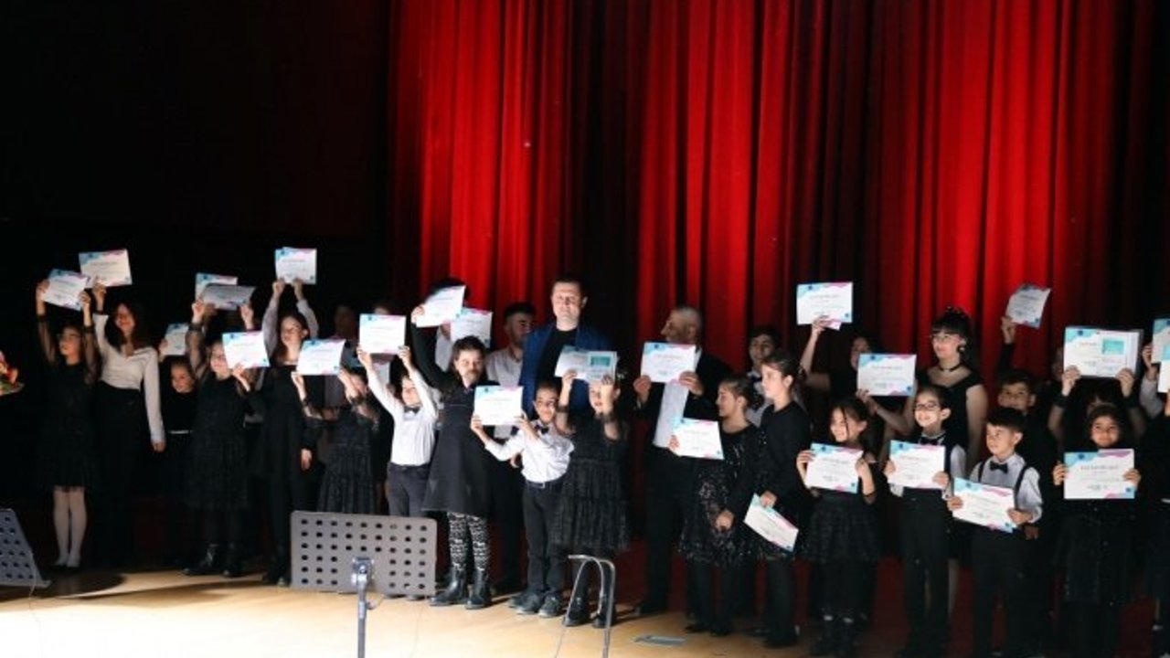 KÜLTÜR SANAT AKADEMİSİ  1. DÖNEMİ TAMAMLANDI