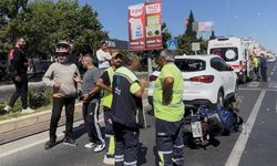 Yayaya Yol Vermek İçin Yavaşlayan Otomobile Motosiklet Çarptı