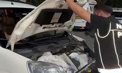 Aracının Motor Kısmına Gizlediği Uyuşturucuları Piyasaya Sürmek İsterken Yakalandı