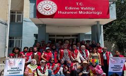 Damla Gönüllülük Hareketi Gençleri Edirne'de Gönüllere Dokundu