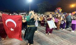Kırkkepenekli'de Geleneksel Şalvar Gecesi Renkli Görüntülere Sahne Oldu