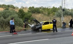 Tekirdağ'da Seyir Halindeki Otomobil Alevlere Teslim Oldu