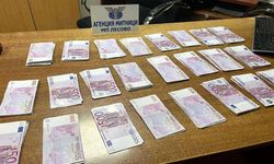 Türk Vatandaşı Ceplerine Sakladığı 150 Bin Euroyla Yakalandı