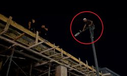 Alacağını Tahsil Edemediğini Öne Süren İşçi Elektrik Direğine Çıktı