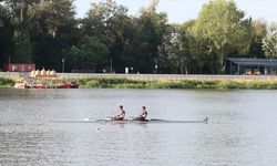 Edirne’de 200 sporcu kürek şampiyonasında mücadele ediyor