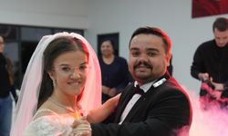 Ezgi ile Mert, 3 yıllık birlikteliklerini evlilikle taçlandırdı