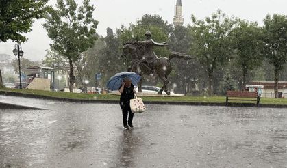 Tekirdağ’da Sağanak Yağış Hayatı Olumsuz Etkiledi