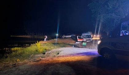Tekirdağ'ın Kapaklı ilçesinde serinlemek amacıyla göle giren bir kişi kayboldu. Bölgede geniş çaplı arama çalışması başl