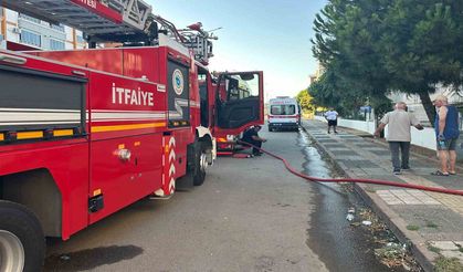 Süleymanpaşa'da 6 katlı apartmanın üst katında çıkan yangın, itfaiye ekiplerinin müdahalesiyle...