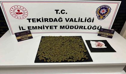 Tekirdağ'da 3 farklı adrese düzenlenen operasyonlarda çok sayıda yasaklı madde ele geçirildi.