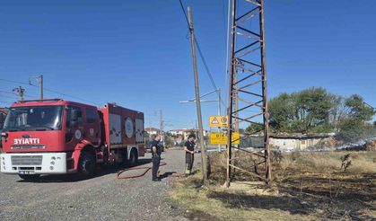 Muratlı’da boş arsada çıkan yangın büyümeden söndürüldü