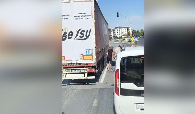 Lüleburgaz'da Seyir Halindeki Tırda Yangın