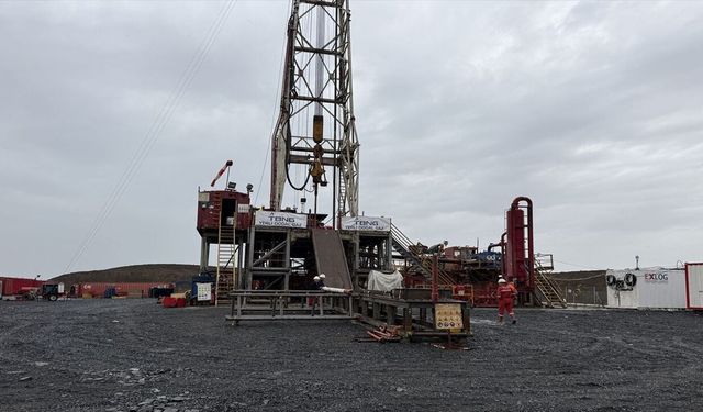 Trakya Havzası Doğalgaz Şirketi'nin Tekirdağ'da Doğal Gaz Sondajı Sürüyor