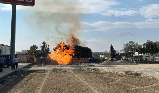 Çorlu’da Doğal Gaz Borusu Hasar Gördü, Yangın Çıktı