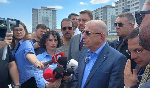 Ümit Özdağ, Karatepe Cezaevi'nde Sinem Dedetaş ve Oğuzhan Uğur'u Ziyaret Etti