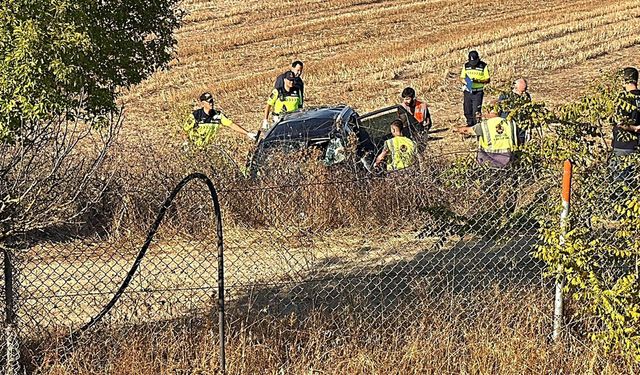 Ergene’de otomobil tarlaya devrildi: 1 ölü, 2 yaralı