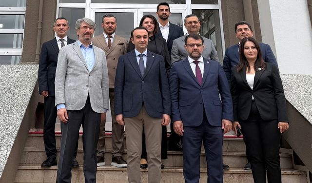 Öz Sağlık-İş heyetinden İl Sağlık Müdürü Onar’a ziyaret