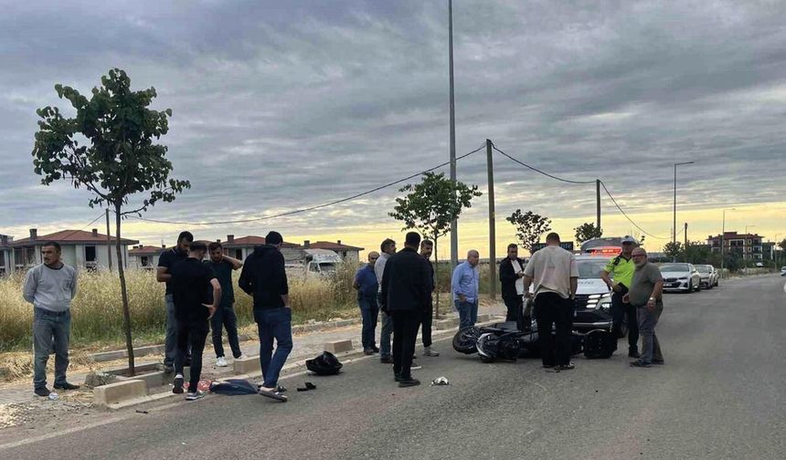 Çorlu’da Korkutan Kaza Kamerada: Motosiklet Sürücüsü Yaralandı