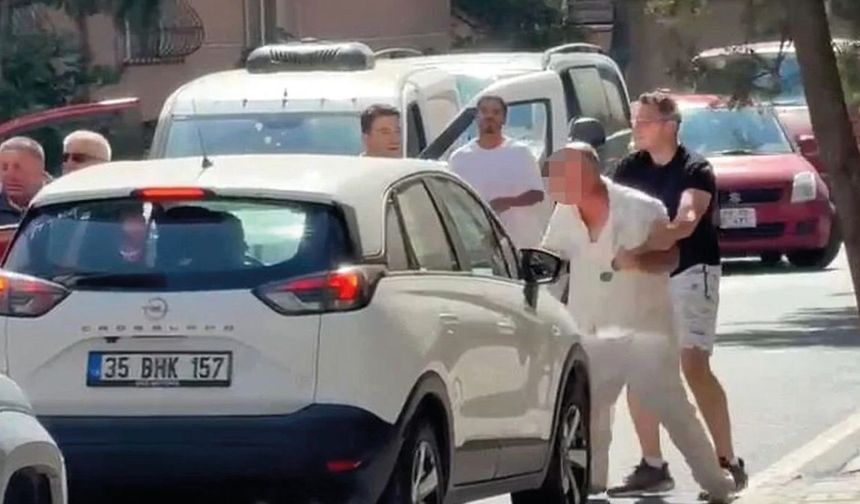 Çorlu'da Yol Verme Tartışması Yumruklu Kavgaya Dönüştü