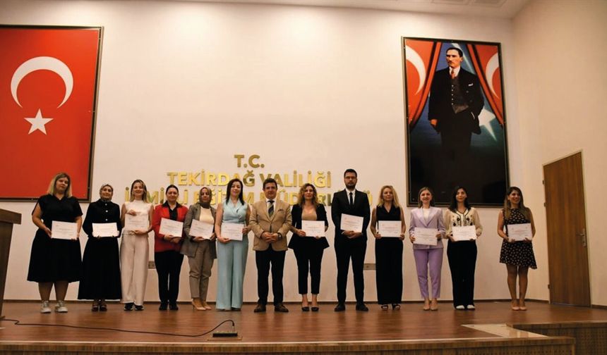 Tekirdağ'da Öğretmen ve Personele Teşekkür Belgesi