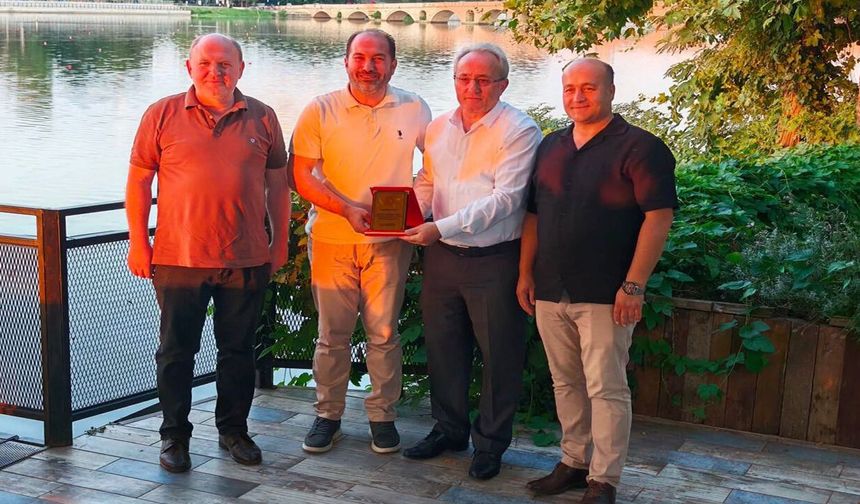 Edirne'de dört önemli etkinlik! Omurga sağlığından teknoloji bağımlılığına, bisiklet turundan veda programına