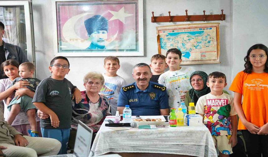Mahalle buluşmasında güvenlik masaya yatırıldı! Emniyet vatandaşın talep ve önerilerini dinledi