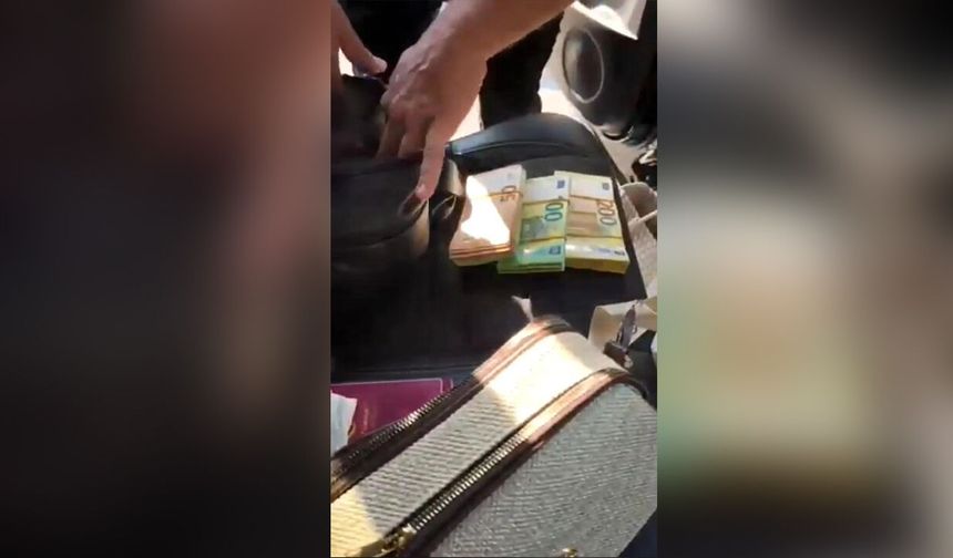Sınır kapısında dikkat çeken operasyon! Beyan edilmeyen para ele geçirildi